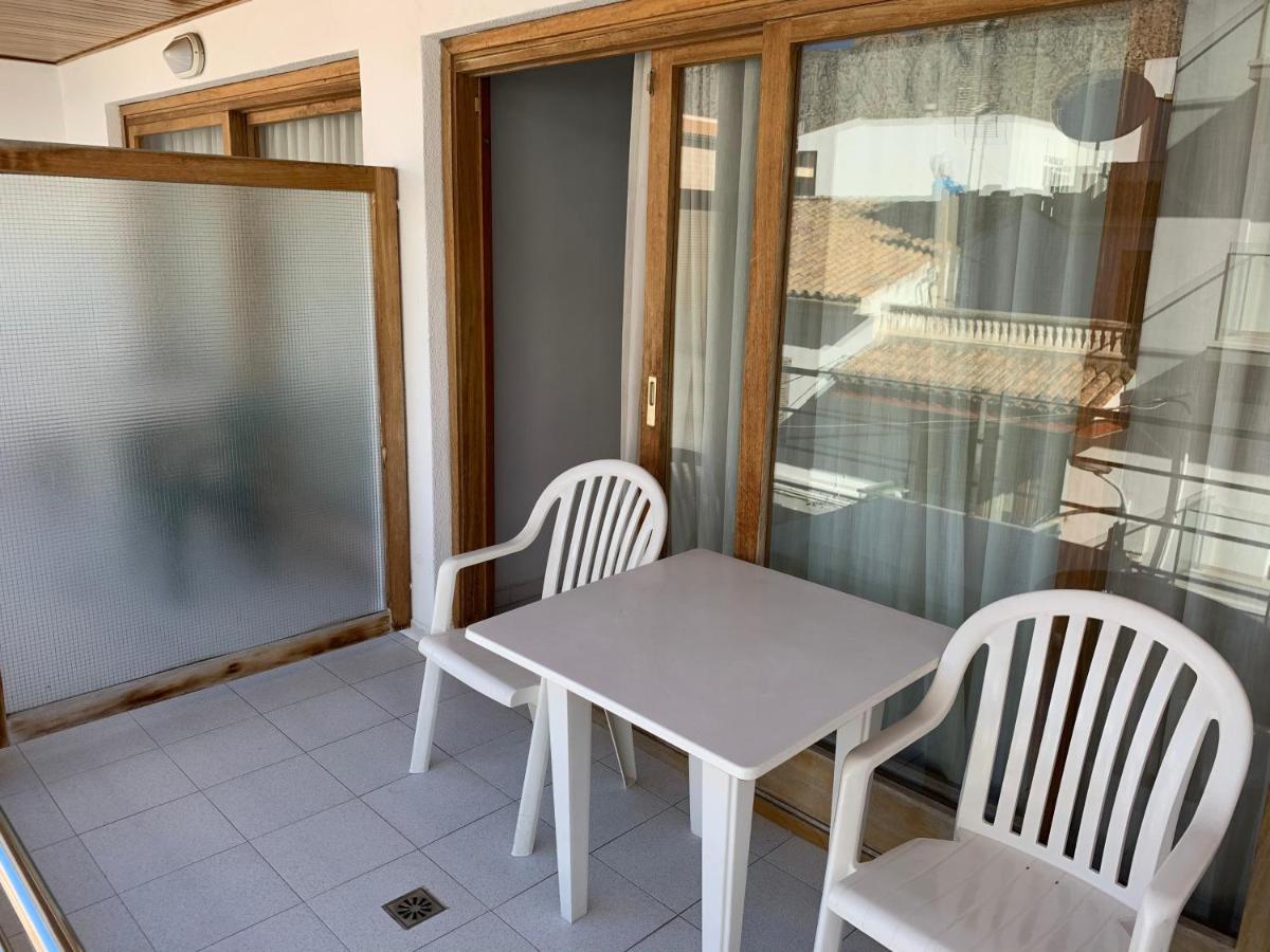 Apartamentos Marina Port de Pollenca Exterior photo